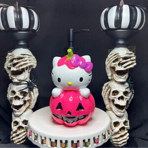 Sanrio Hello Kitty Halloween Hot Pink Pumpkin Jack O' Lantern Soap Dispenser